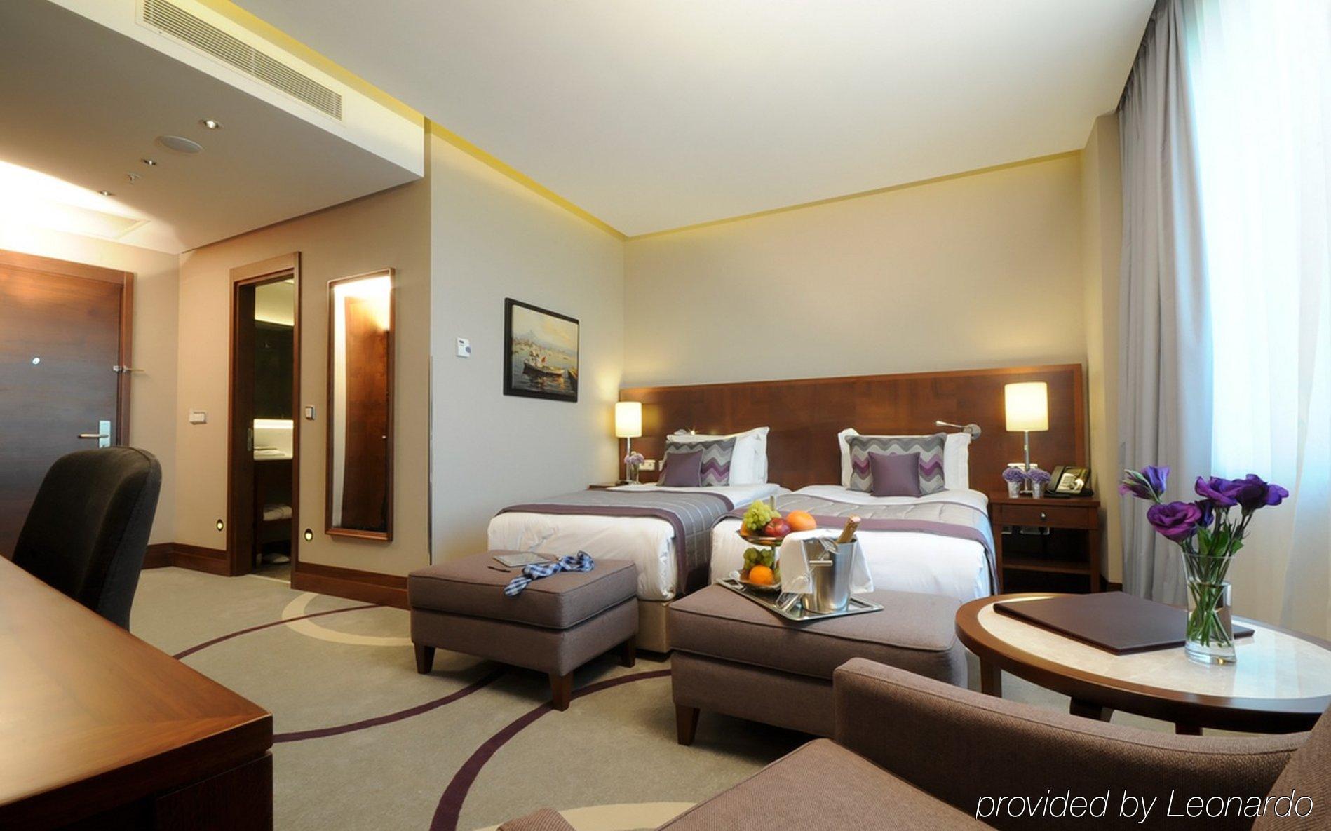 Crowne Plaza Istanbul Oryapark By Ihg Hotel Kültér fotó